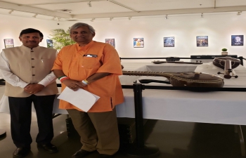The Indian Fine Arts Academy of San Diego celebrated #AmritMahotsav with Padmashri Aruna Sairam, Gaurav Mazumdar and Amit Kavthekar and others in a week long cultural programme. Consul General Dr. T.V. Nagendra Prasad was the Chief Guest this befitting concert theme of ‘Vande Mataram’. Consul General appreciated the team of Indian Fine Arts Academy led by Shri Shekar Vishwanathan for its initiative in promoting Indian book, classical dances & music on a grand scale. Several organizations including House of India participated at the event.